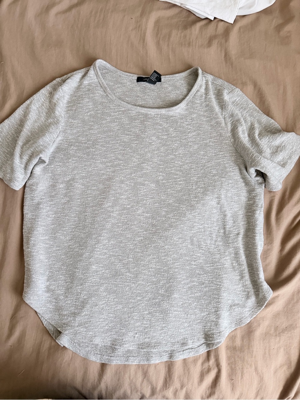 Forever 21 Heather Light Gray Short Sleeve Crewneck Tee